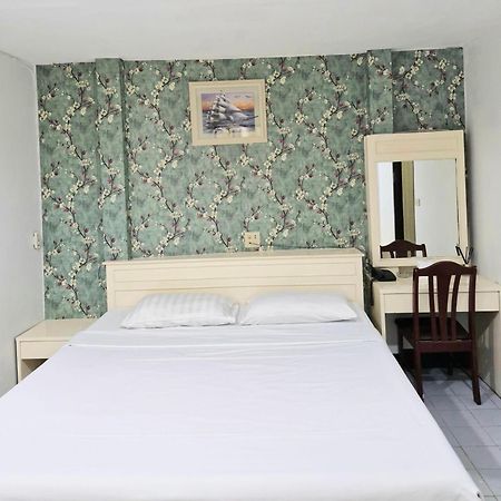 Woodlands Inn バンコク都 エクステリア 写真
